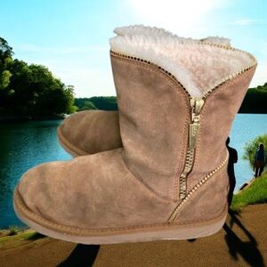 UGG Florence  Chestnut Zipper Ankle Boots with Shearling Lining